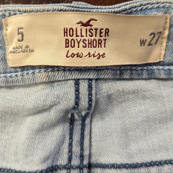 Hollister Low Rise Denim Boy Short - Picture 3 of 5